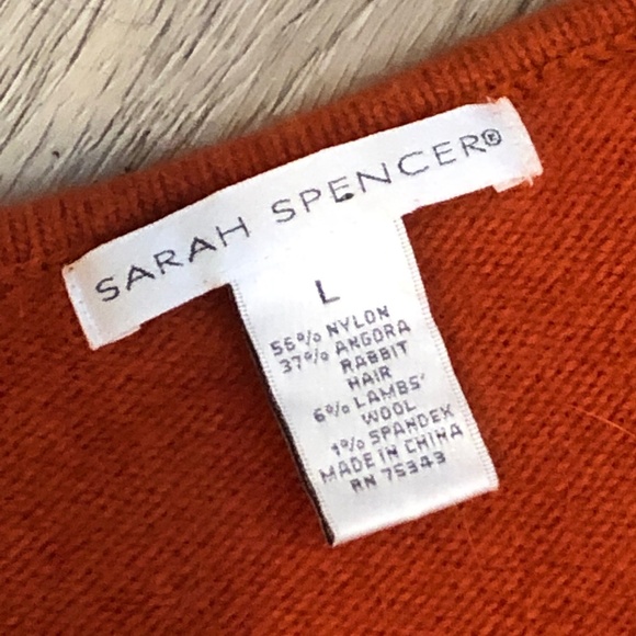 Sarah Spencer size large soft orange sweater - Picture 4 of 8